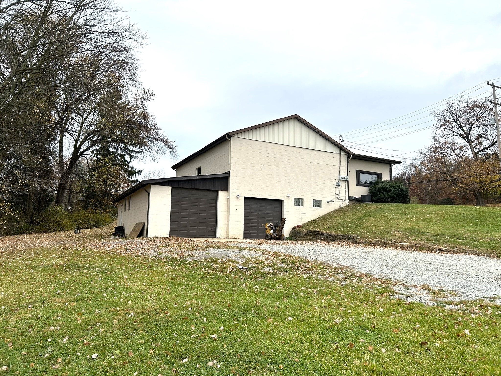 7550 Saltsburg Rd, Pittsburgh, PA à louer Photo de l’immeuble– Image 1 sur 15