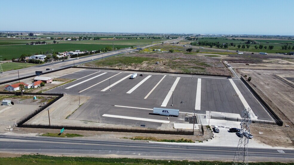 22700 Kasson Rd, Tracy, CA à louer - Photo de l’immeuble – Image 3 sur 22