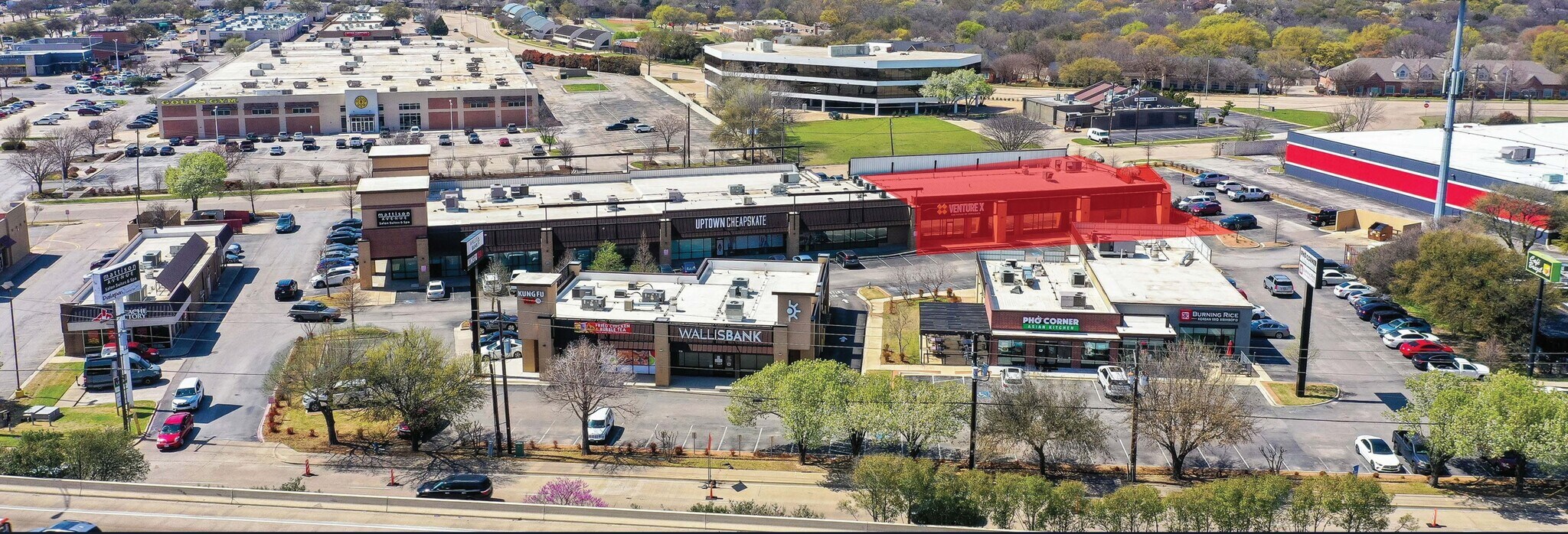 2015-2069 N Central Expy, Richardson, TX à louer Photo de l’immeuble– Image 1 sur 4