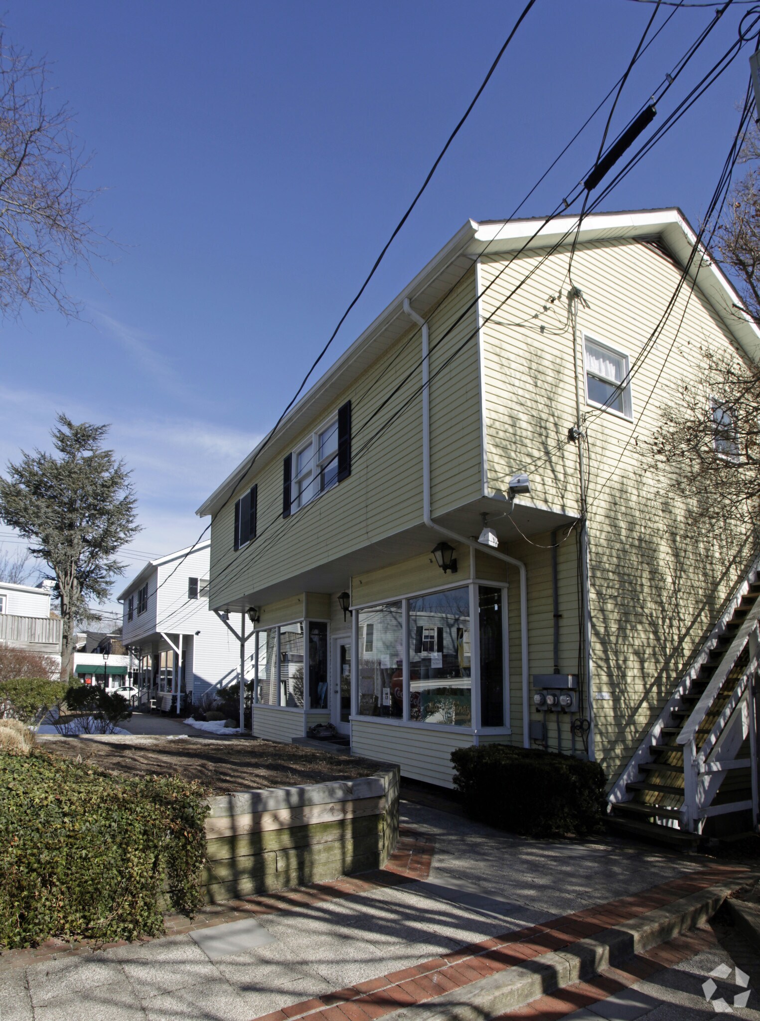 129 Main St, Westhampton Beach, NY à louer Photo principale– Image 1 sur 3