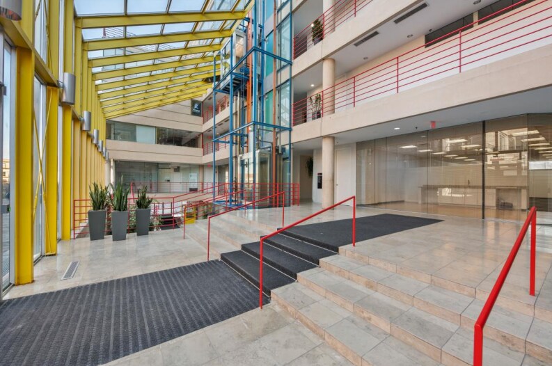 1770 First St, Highland Park, IL à louer - Photo de l’immeuble – Image 3 sur 5