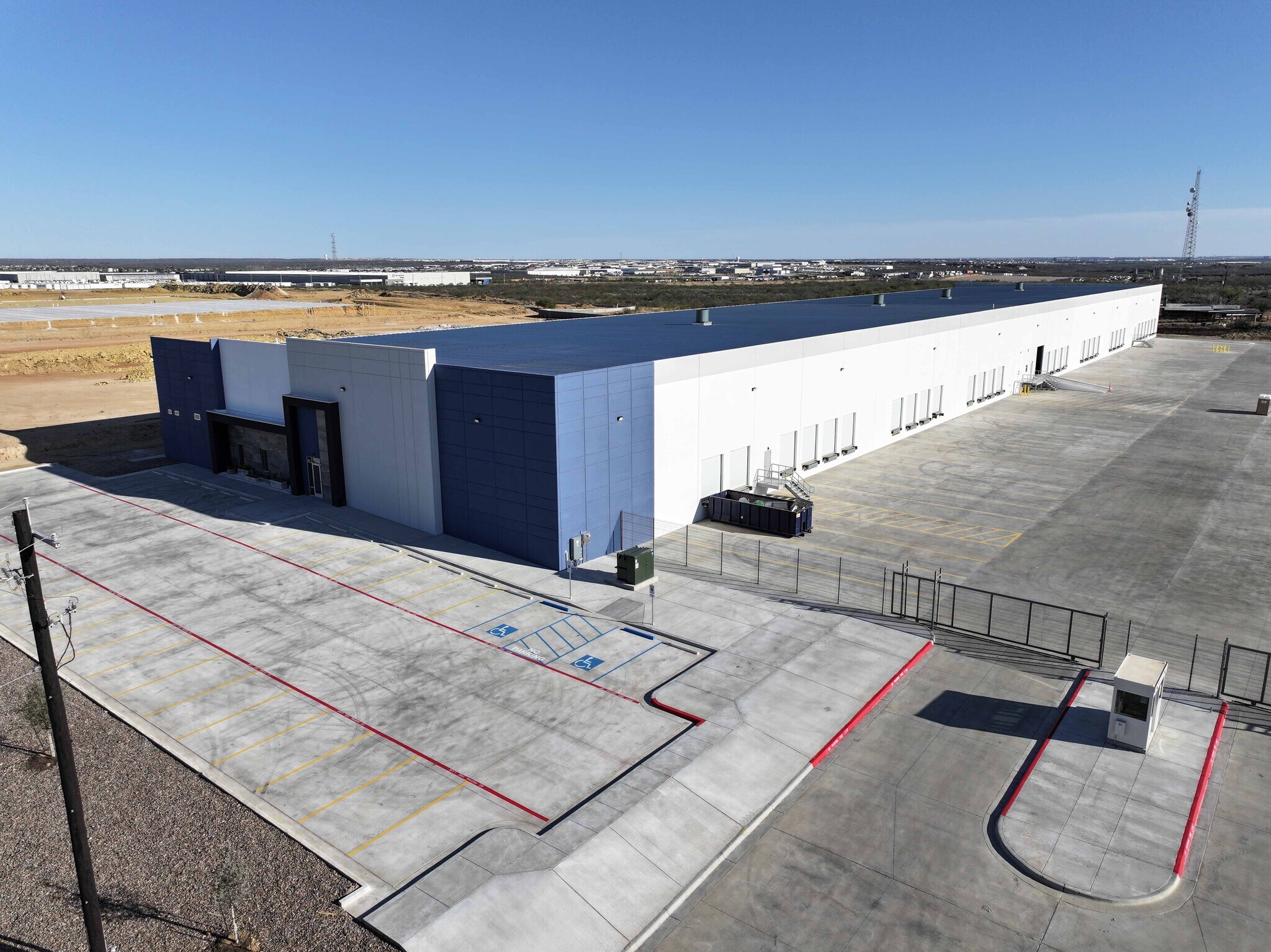 1513 Vidal Cantu rd, Laredo, TX à louer Photo de l’immeuble– Image 1 sur 7