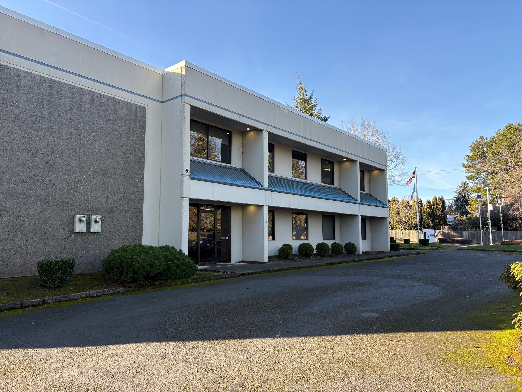 18057 SW Teton Ave, Tualatin, OR à louer Photo principale– Image 1 sur 4