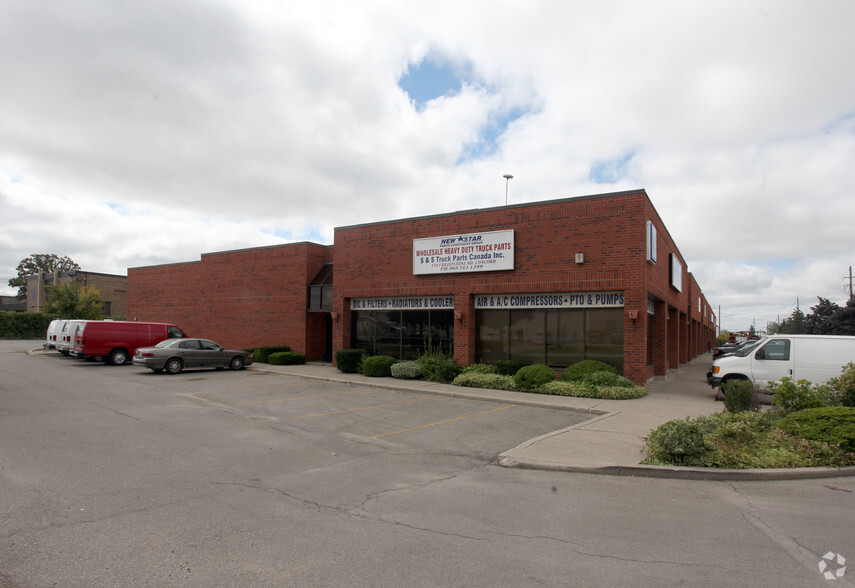 176 Creditstone Rd, Vaughan, ON à vendre - Photo principale – Image 1 sur 6