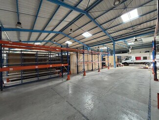 Plus de détails pour Bureau, Local d'activités à louer