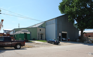 Plus de détails pour 128-132 NW Van Buren St, Topeka, KS - Industriel/Logistique à vendre