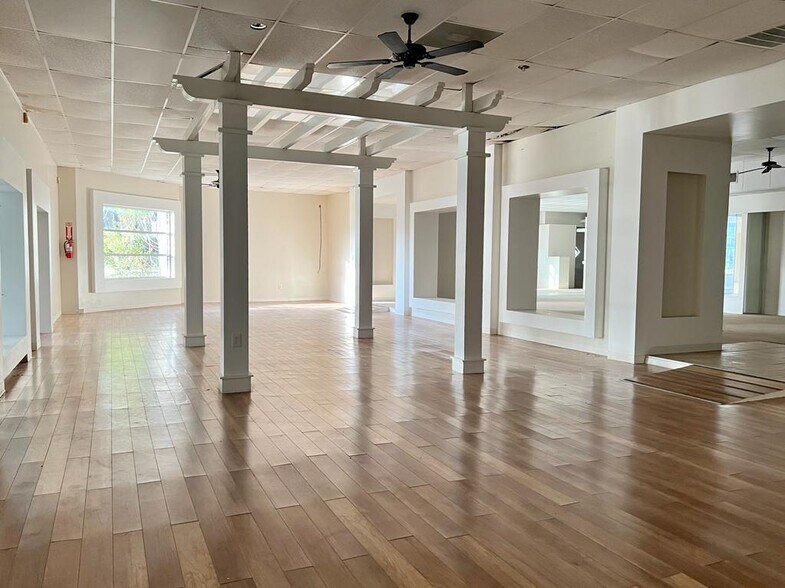 3105 FM 1960 Rd W, Houston, TX à louer - Photo de l’immeuble – Image 3 sur 10