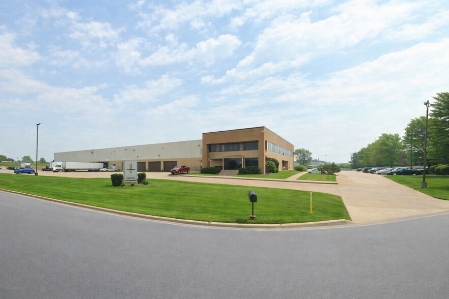 4100-4202 Technology Dr, South Bend, IN à louer - Photo de l’immeuble – Image 1 sur 8