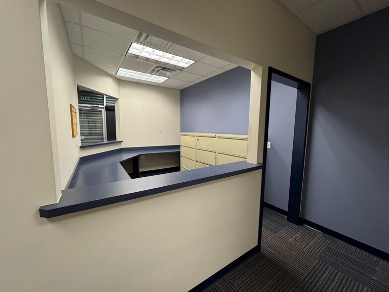 244 Broadway, Newburgh, NY à louer - Photo de l’immeuble – Image 3 sur 29