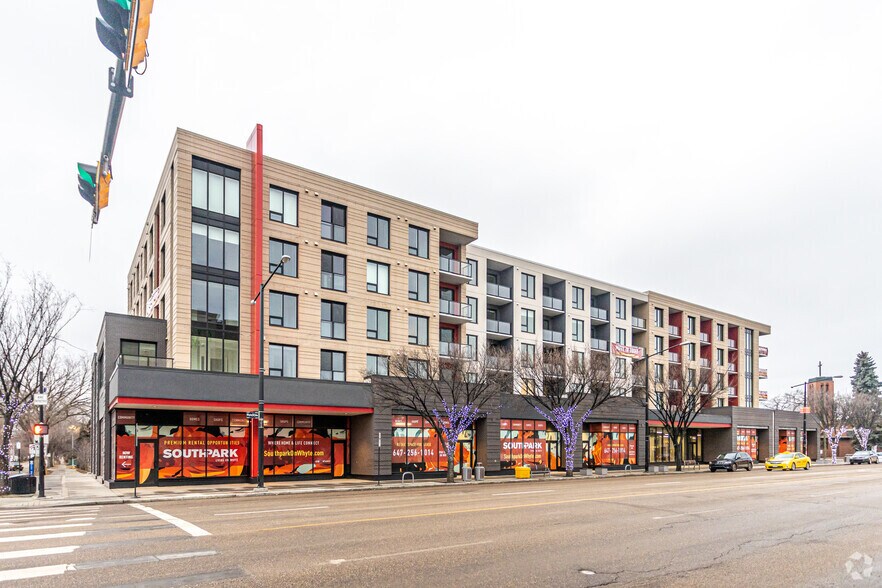 8122 106 St NW, Edmonton, AB à louer - Photo de l’immeuble – Image 2 sur 3
