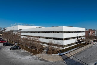 Plus de détails pour 999 S Oyster Bay Rd, Bethpage, NY - Bureau, Industriel/Logistique à louer