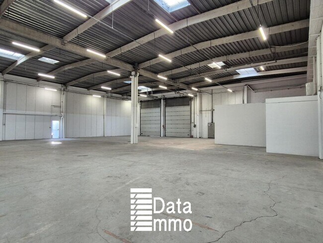 Plus de détails pour Local d'activités, Industriel/Logistique à louer