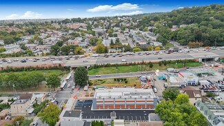 Plus de détails pour 752 Targee St, Staten Island, NY - Bureau/Local commercial, Local commercial à louer