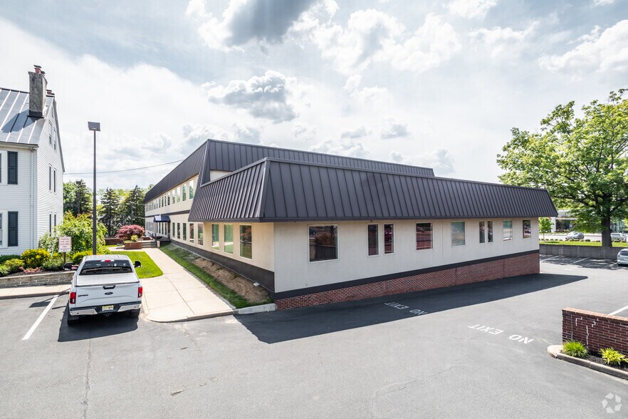 401 E Marlton Pike, Cherry Hill, NJ à louer - Photo de l’immeuble – Image 2 sur 7