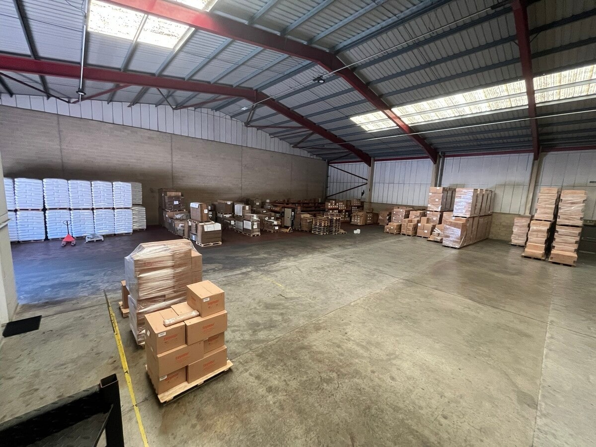 Cliff Rd, Ipswich, SFK IP3 0AY - Lot Unit 1 - - Photo intérieure - Image 2 of 2
