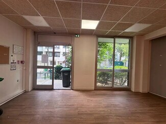 Plus de détails pour Local commercial à louer