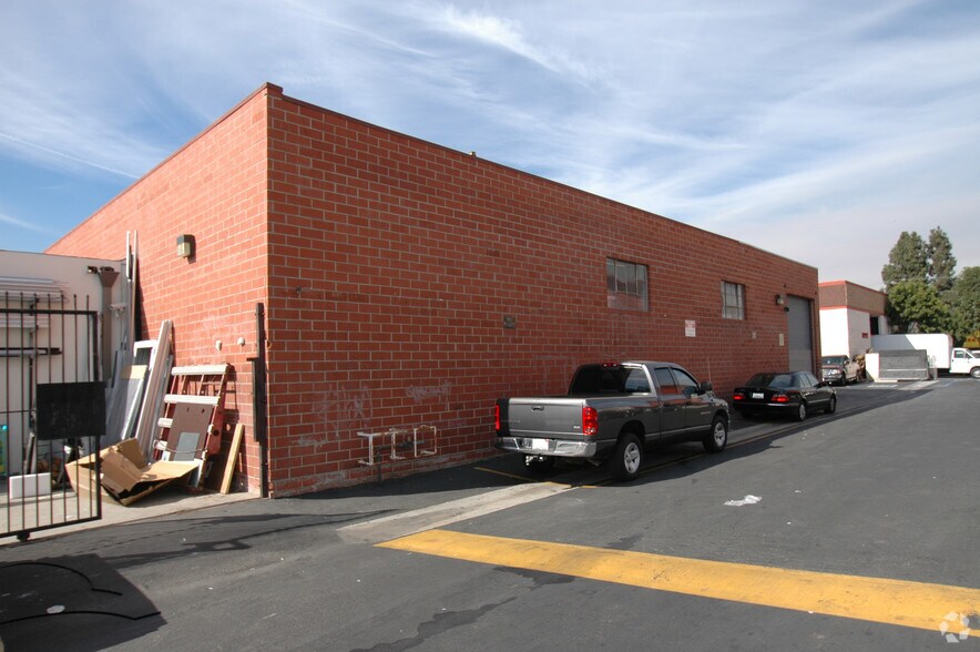 373 W Palmer Ave, Glendale, CA à louer - Photo de l’immeuble – Image 2 sur 15