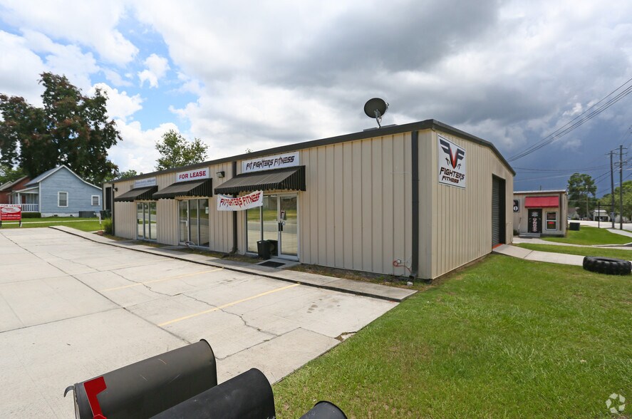1825 Plum St, Valdosta, GA à louer - Photo de l’immeuble – Image 3 sur 4