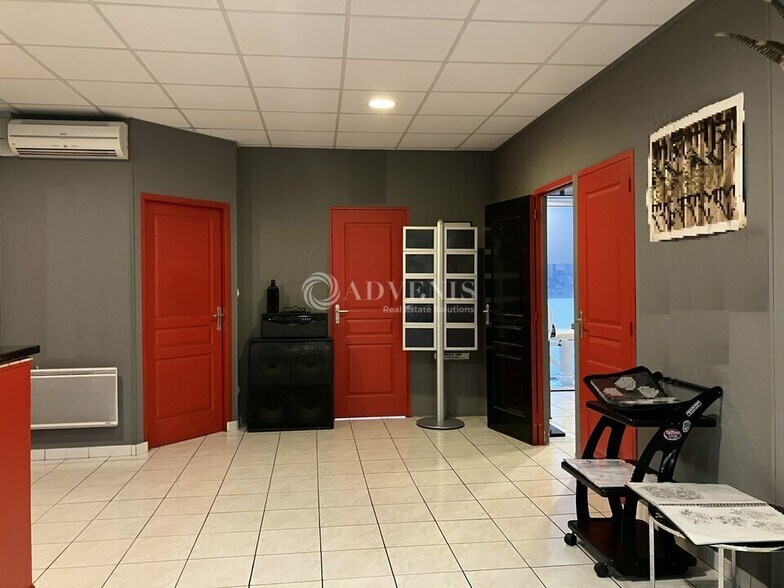 Local commercial dans Bourges à louer - Photo intérieure – Image 1 sur 3