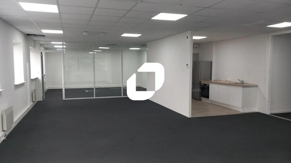 Bureau dans VILLENEUVE-D'ASCQ à louer - Photo de l’immeuble – Image 1 sur 12