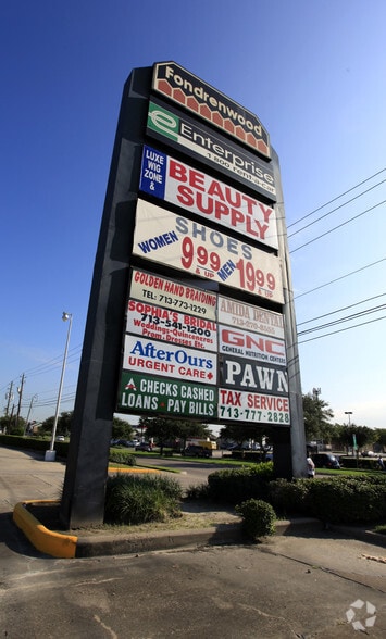 9700-9950 Fondren Rd, Houston, TX à louer - Photo de l’immeuble – Image 2 sur 4