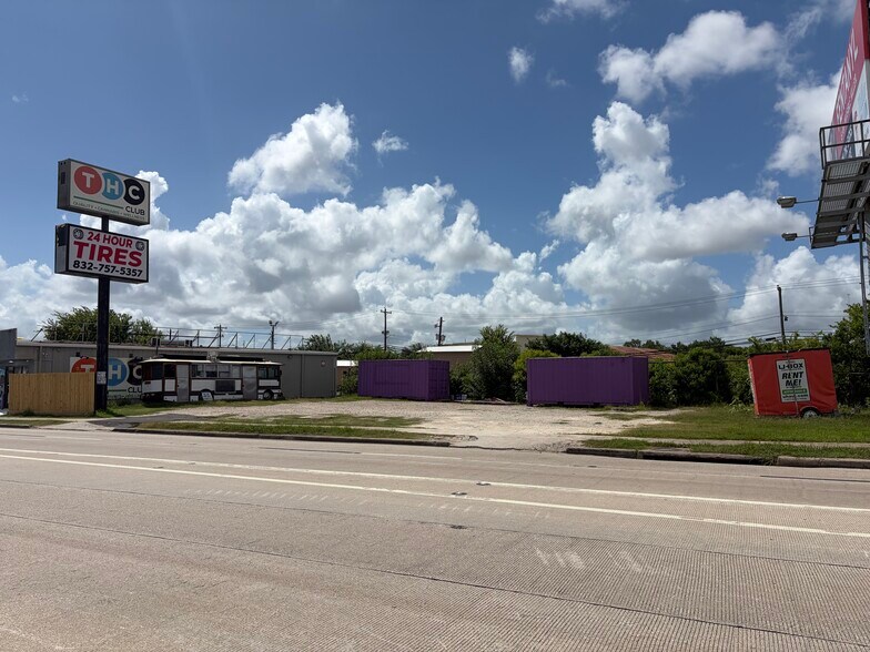 1415-1419 S Loop Fwy W, Houston, TX à vendre - Photo de l’immeuble – Image 3 sur 5