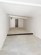 7801 Melrose Ave, Los Angeles, CA à louer Photo intérieure– Image 2 sur 2