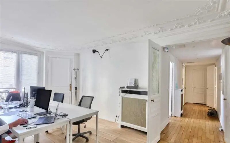 Bureau dans Paris à louer - Photo de l’immeuble – Image 2 sur 9