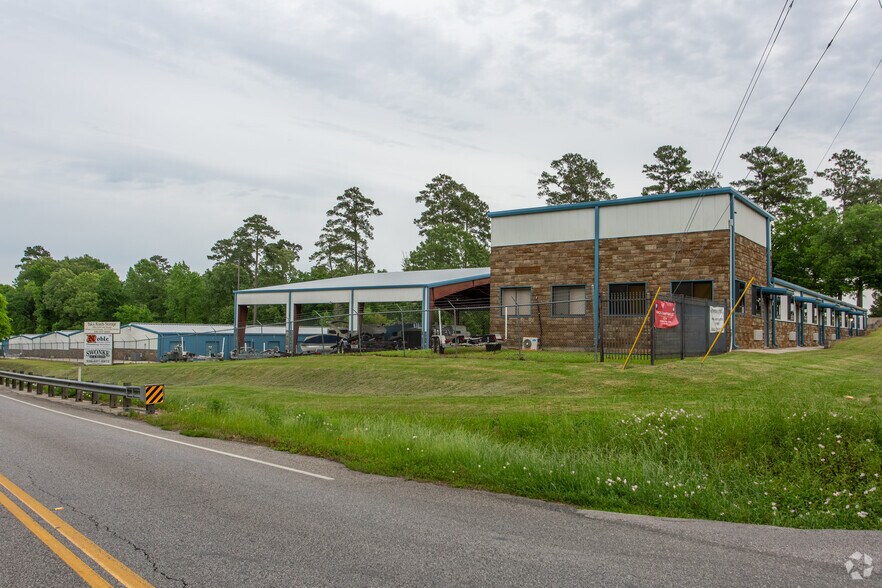 20048 Peel Rd, Montgomery, TX à louer - Photo principale – Image 1 sur 2