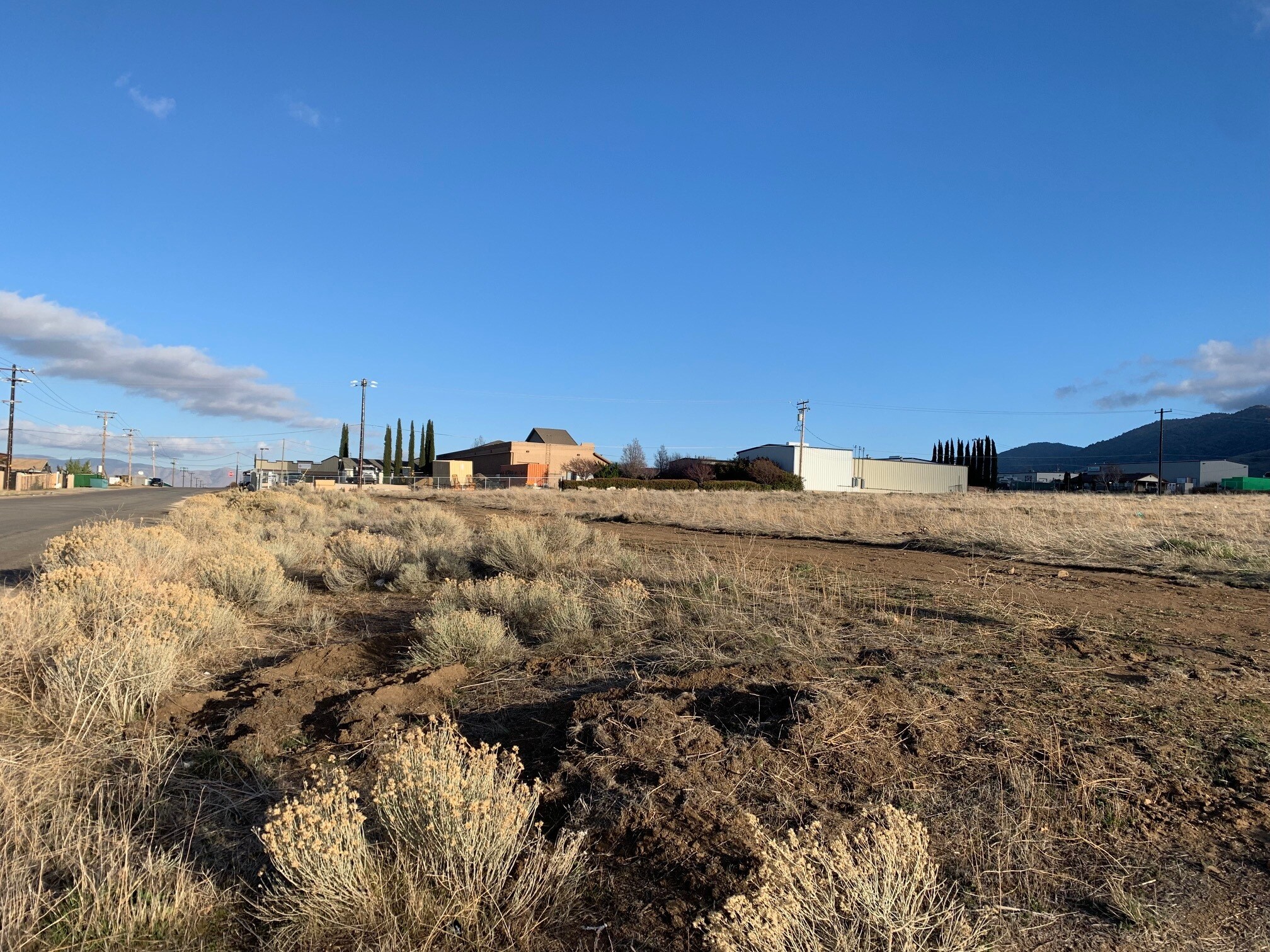 Commercial Ave, Tehachapi, CA à vendre Photo principale– Image 1 sur 13