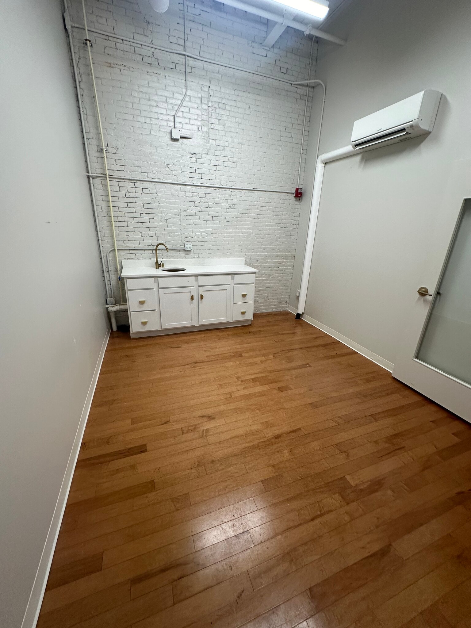17 Lincoln St, Biddeford, ME à louer Photo intérieure– Image 1 sur 5
