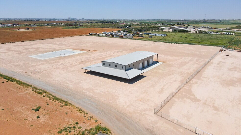 4601 E County Road 128, Midland, TX à louer - Photo de l’immeuble – Image 3 sur 18