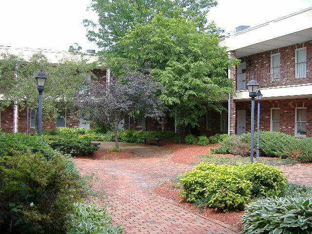 7700 Old Branch Ave, Clinton, MD à vendre - Photo de l’immeuble – Image 3 sur 27