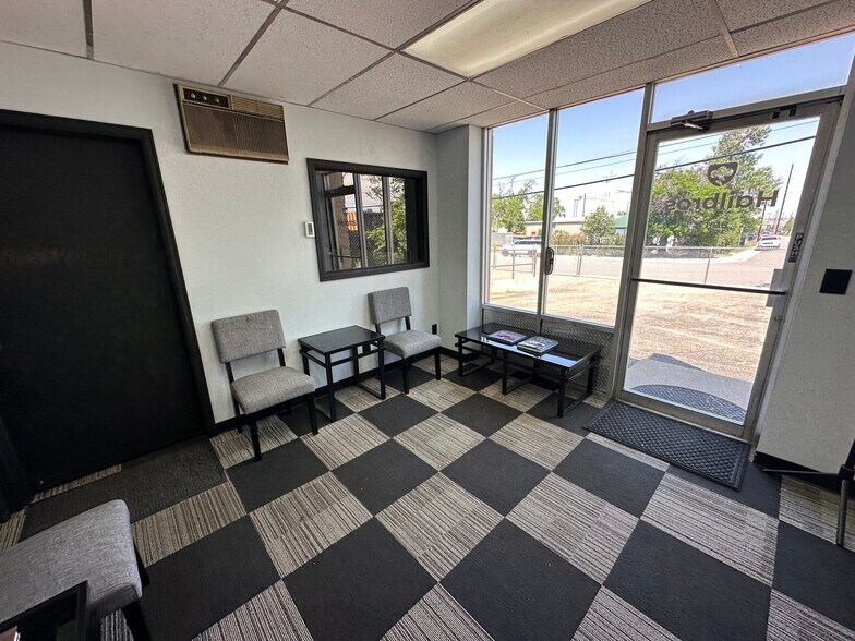 3650 E 41st Ave, Denver, CO à vendre - Photo intérieure – Image 2 sur 9