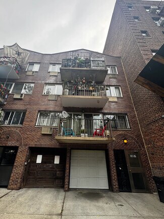 Plus de détails pour 3557 86th St, Jackson Heights, NY - Logement à vendre