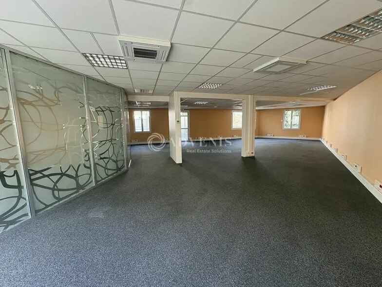 Bureau dans Le Mans à louer - Photo intérieure – Image 2 sur 6