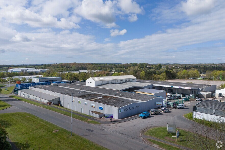 Unit 15a & 15b, M54 Space Centre, Halesfield 8, Madeley à louer - Photo de l’immeuble – Image 2 sur 7