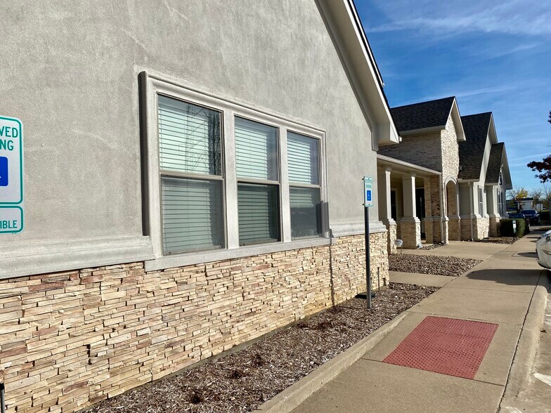 3600 FM 2181, Hickory Creek, TX à louer - Photo de l’immeuble – Image 2 sur 4