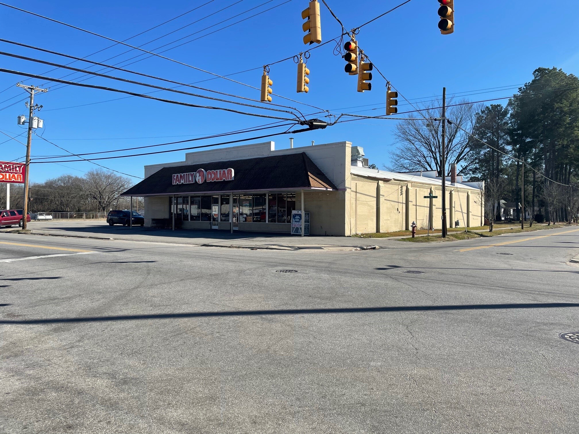 100 N Mcdaniel St, Enfield, NC à vendre Photo de l’immeuble– Image 1 sur 2