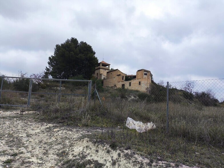 Terrain dans Ontinyent, Valencia à vendre - Photo de l’immeuble – Image 2 sur 6