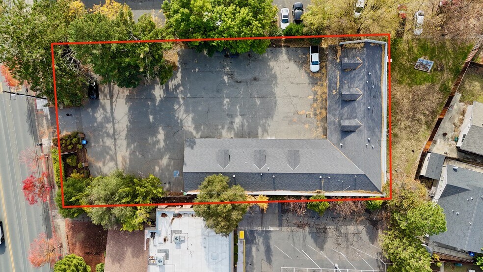 1040 N State St, Ukiah, CA à vendre - Photo de l’immeuble – Image 2 sur 7