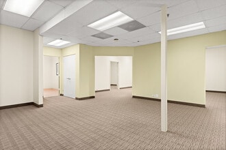 901 E Tahquitz Canyon Way, Palm Springs, CA à louer Photo intérieure– Image 2 sur 10