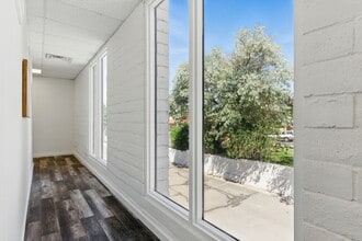 5353 Wyoming, Albuquerque, NM à louer Photo de l’immeuble– Image 2 sur 9