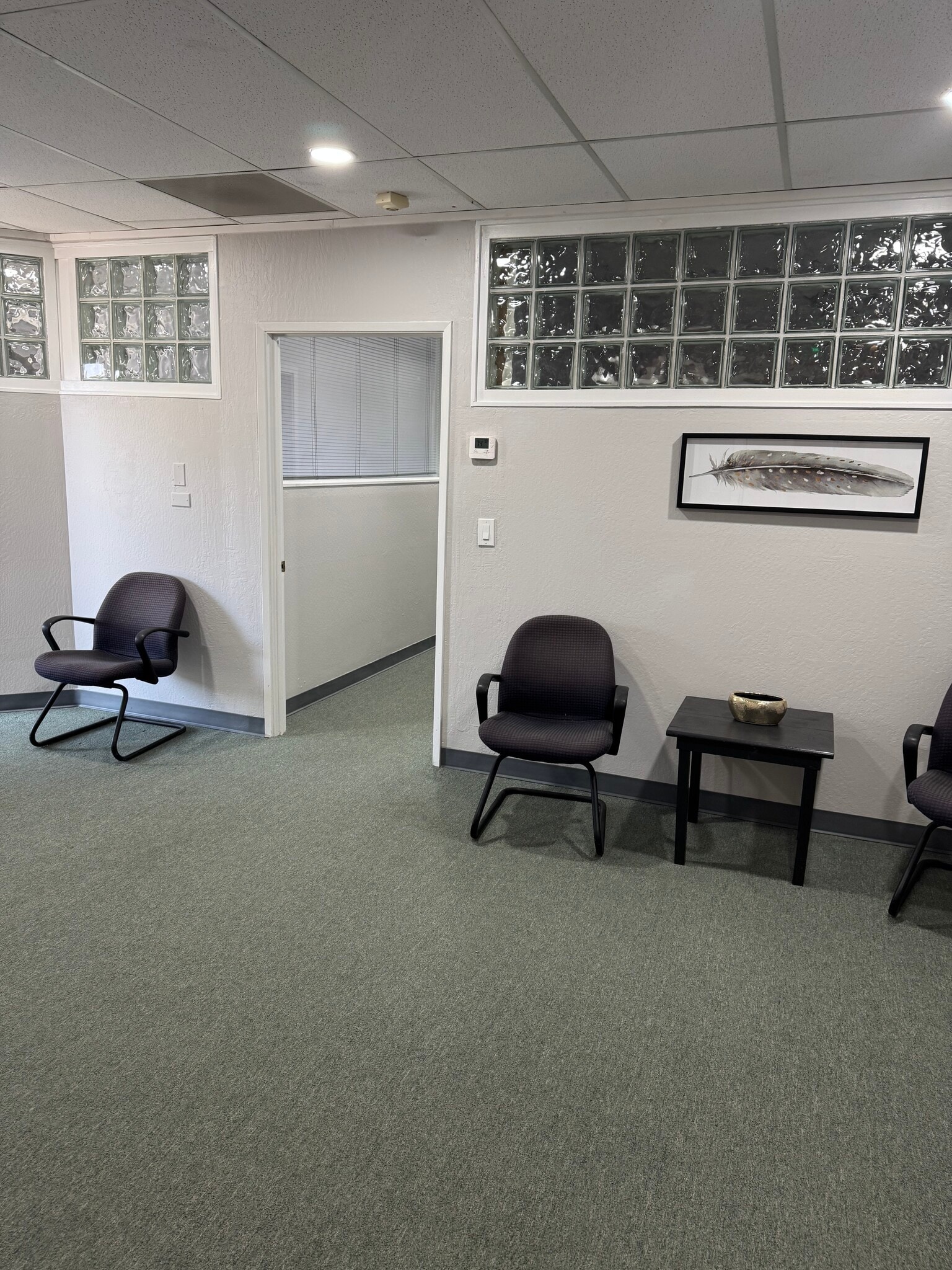 6130 Freeport Blvd, Sacramento, CA à louer Photo intérieure– Image 1 sur 3