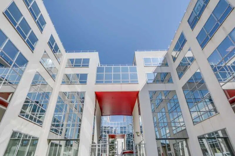 2-12 Rue du Chemin des Femmes, Massy à louer - Photo de l’immeuble – Image 3 sur 12