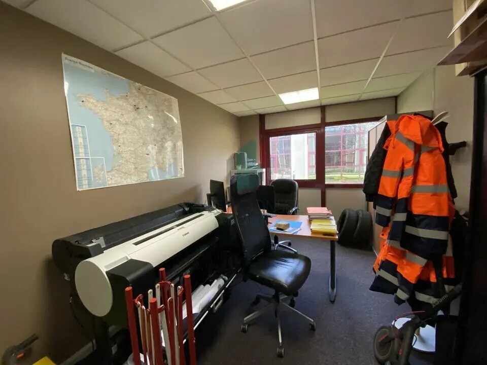 Bureau dans Pontoise à vendre Photo de l’immeuble– Image 1 sur 2