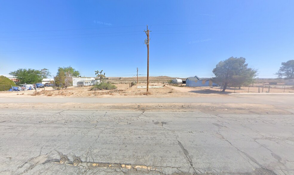 26081 Twenty Mule Team Rd, Boron, CA à vendre - Photo de l’immeuble – Image 2 sur 7