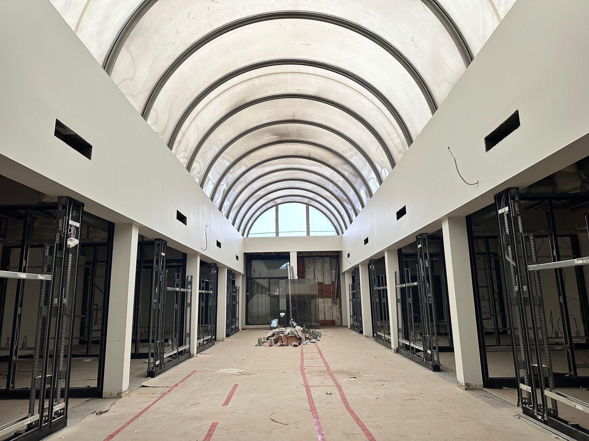 10567 109 St NW, Edmonton, AB à louer Photo principale– Image 1 sur 6