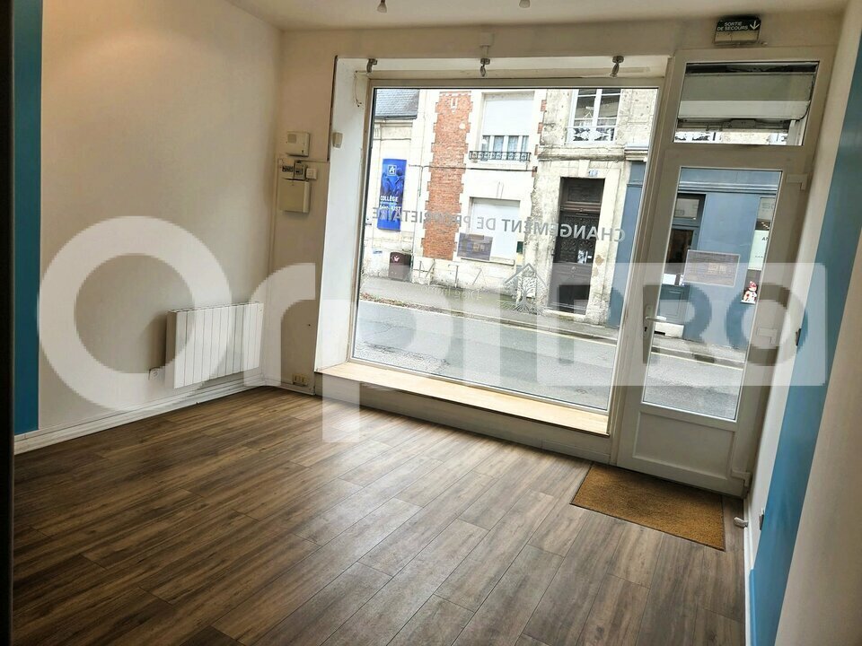 Local commercial dans Soissons à louer Photo intérieure– Image 1 sur 6