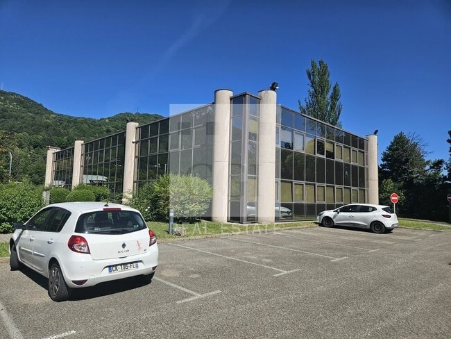 Plus de détails pour Bureau à vendre